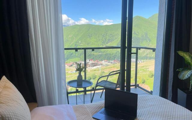 Stuning views on mountains, gudauri