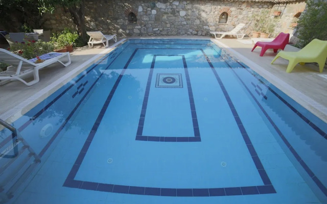 Nazar Hotel