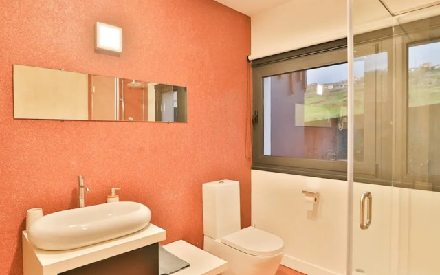 Villa Leonor Cliffside Retreat