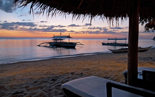 Easy Diving and Beach Resort