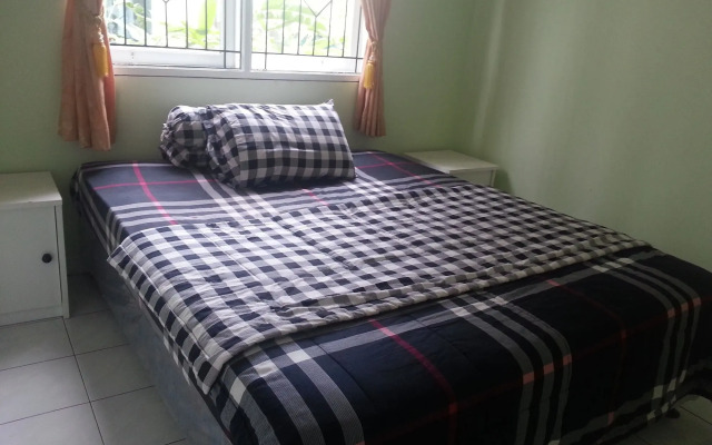 Villa Kota Bunga Camelia