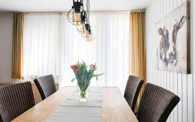 Dreamy Apartment Near Forest