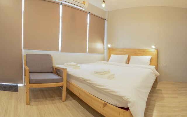 Ekanake Hostel