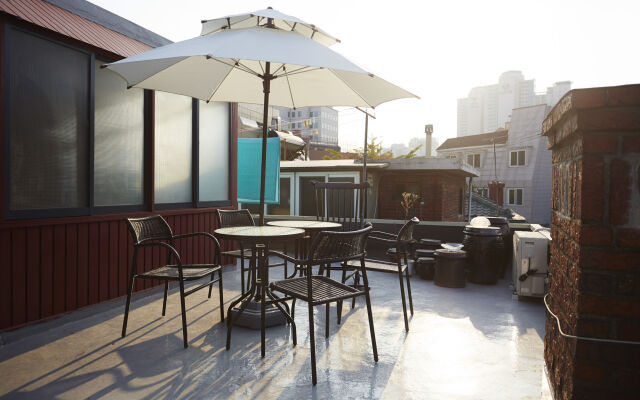 Owl Guesthouse - Hostel