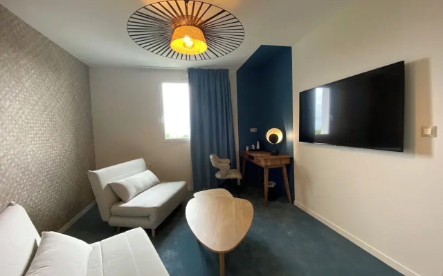 BRIT HOTEL Fougères - Hôtel du Parc 3*