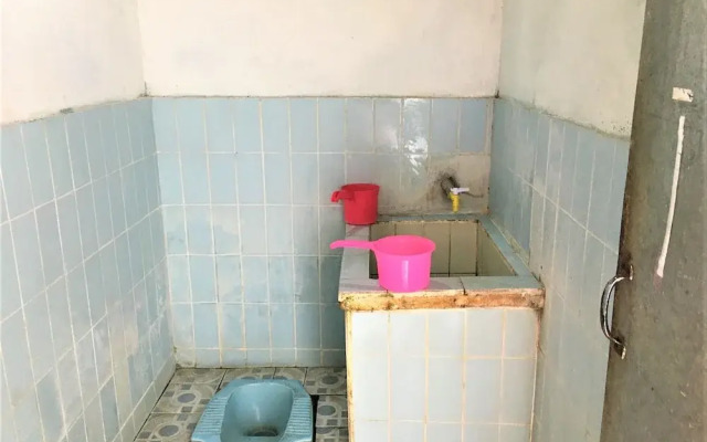 Tambak Bayan Guesthouse