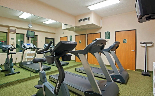 Holiday Inn Express Pittsburgh North by IHG