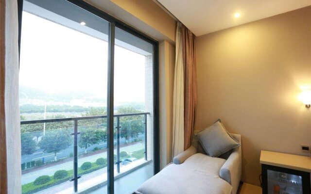 Lavande Hotel (Guangzhou South High-Speed Railway Station Shibi Metro Station)