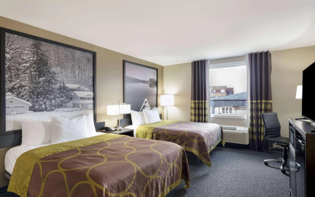 Super 8 by Wyndham Moosonee