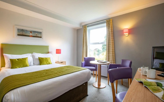 The George Hotel