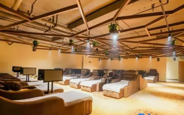 Shuimu City Hot Spring Holiday Hotel