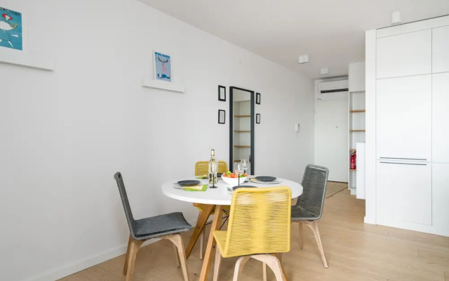 Apartment Dzielnica Cesarska by Renters