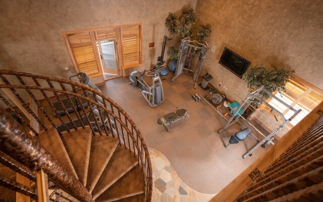 Cougar Ridge Resort, LLC