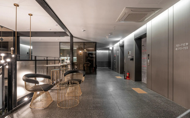 Gimpo Gray Hotel