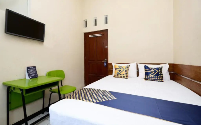SPOT ON 2209 Solo Point Guest House Syariah