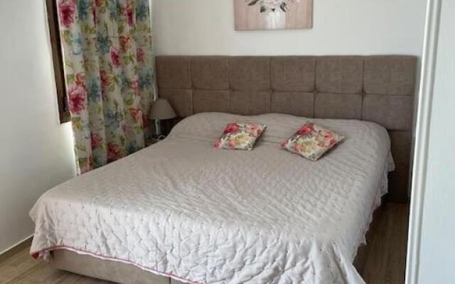 Maria Room 1