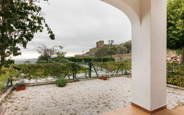 Impressive Apartment in Alcaucín With Swimming Pool