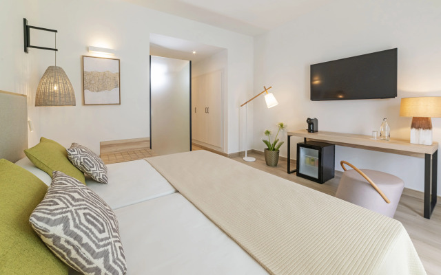 Отель Cabogata Beach