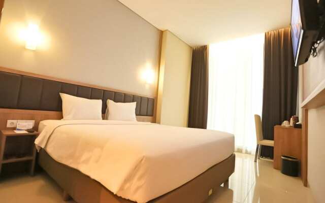 Pasar Baru Square Hotel Bandung Powered by Archipelago