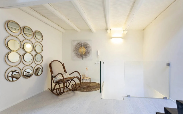 Mirror Apartment With Seaview Terrace