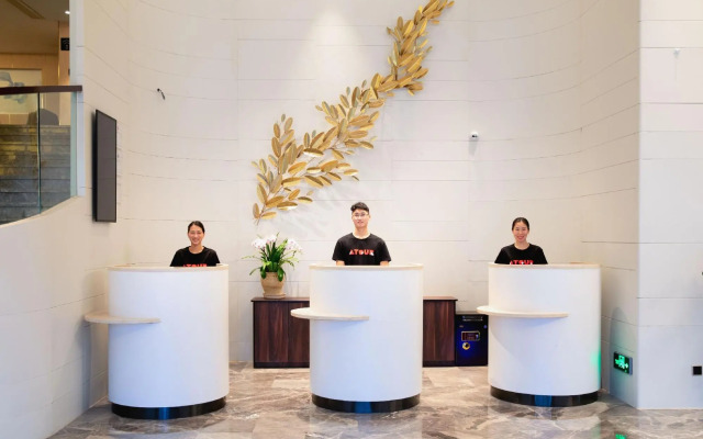 Atour X Hotel Longhua Dalang Business Center
