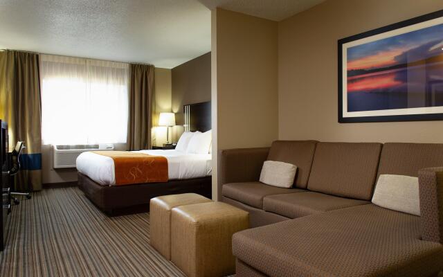 Holiday Inn Express & Suites Hayward, an IHG Hotel