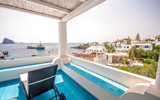 Hotel Eunymos - Trattoria Da Francesco Panarea