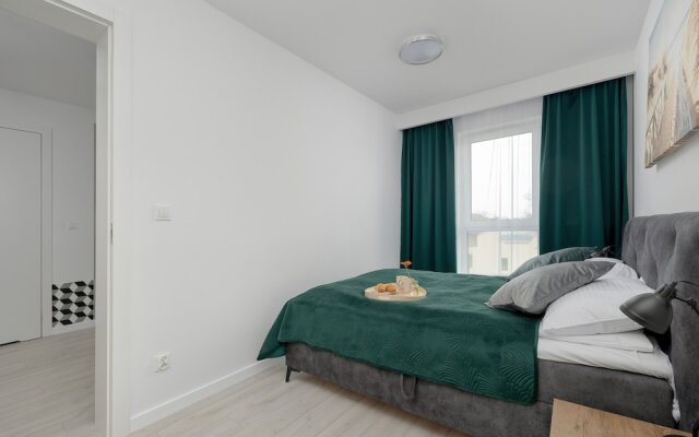 Apartment With Balcony by Renters