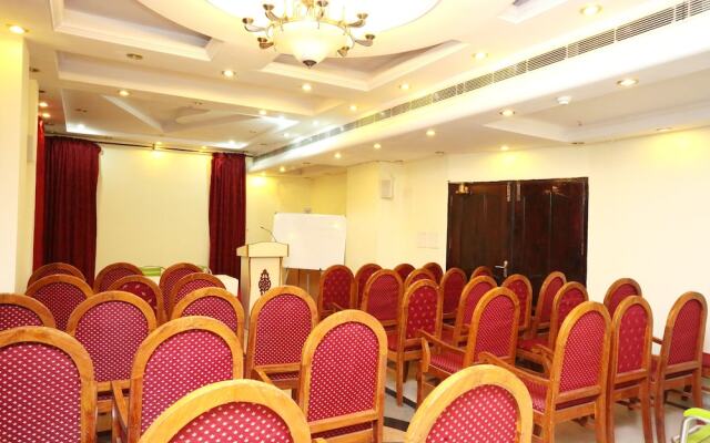 OYO Flagship  17345 MG Road