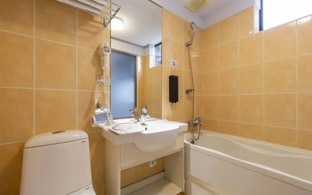 Peng Apartment