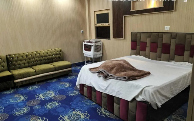 Oyo 80608 K Krishna Residency