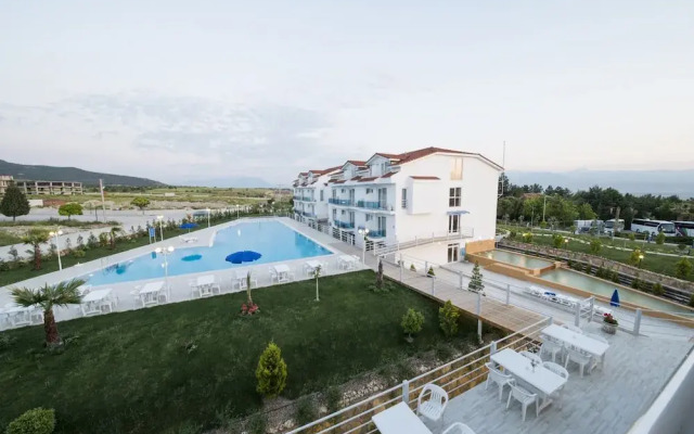 Larina Ninova Thermal SPA & Hotel