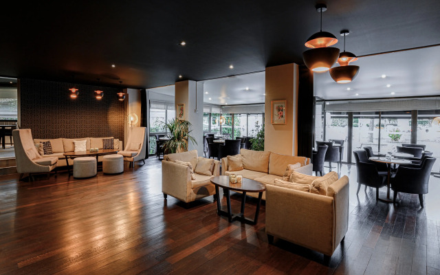 Hotel Quorum