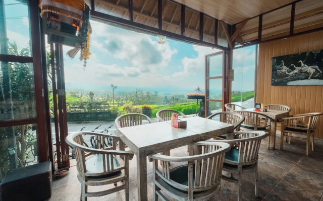Bhuana Agung Villa & Restaurant