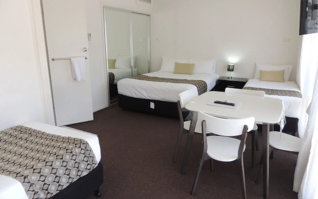 Premier Motor Inn