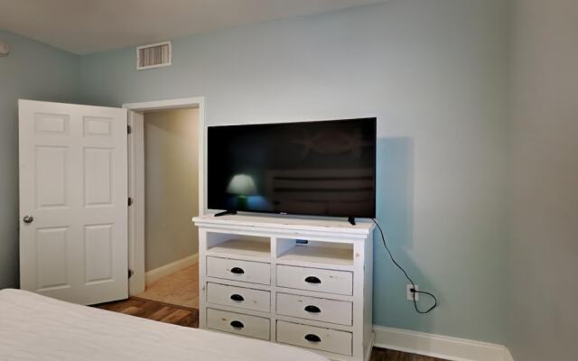 Laketown Wharf #1523