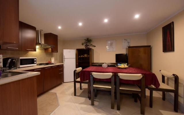 H & V Residence - Split Level Apartment