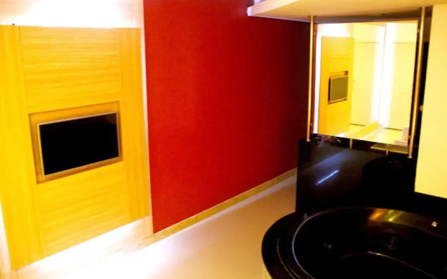 Dom Suites - Adults Only