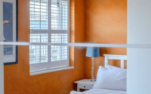 Spacious 2 Bedroom Flat In Clapham With Balcony