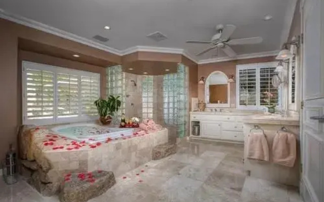 Paradise Valley Homes