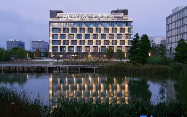 Shanghai Lingang Oriental Pearl Mercure Hotel