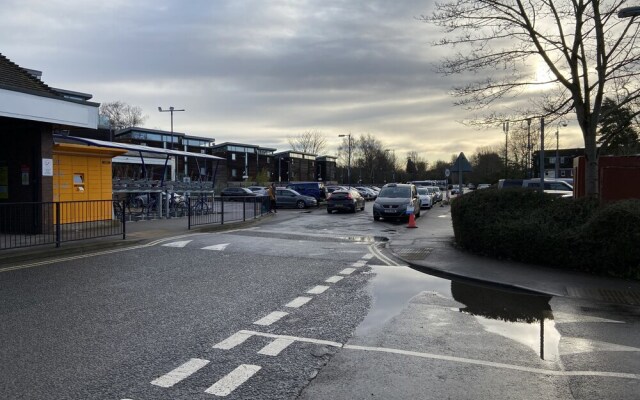 19 Station Road