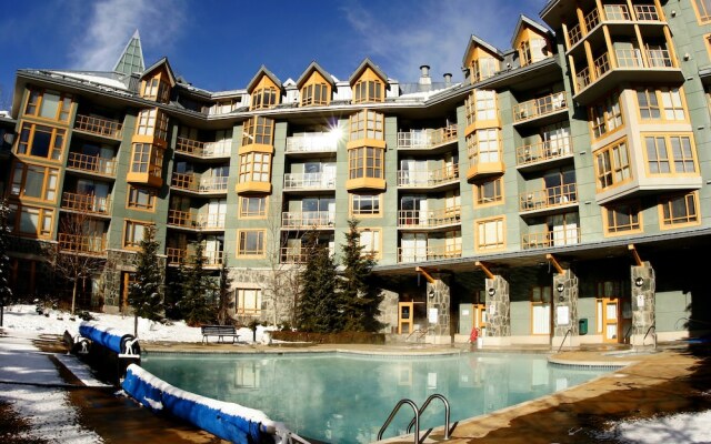 Whistler Cascade Lodge