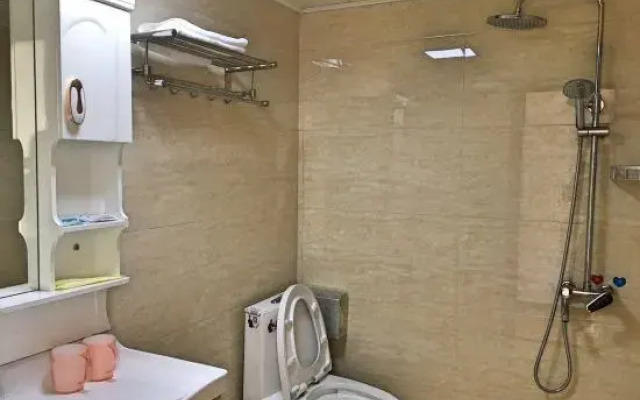 Cangnan Wucheng Moon Bay Family Hotel