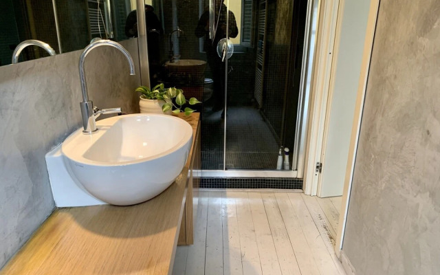 Lecco Center House