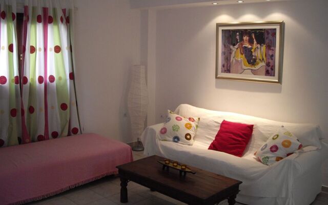 Sanidiamonds  APARTMENTS & STUDIOS