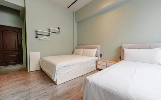 MUNA Hostel