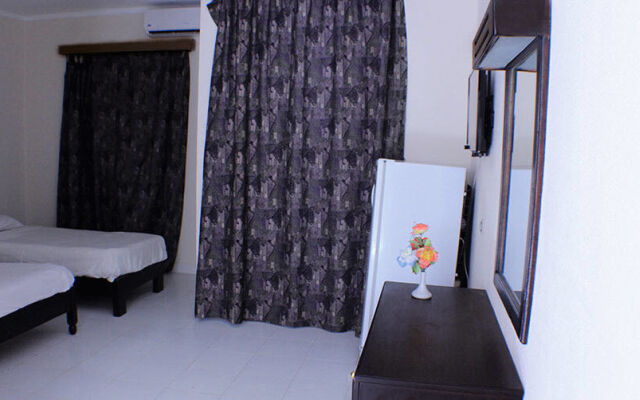 Al Mashrabiya Beach Resort