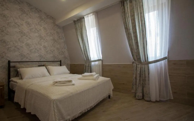 Old - Gold Plex Apart hotel