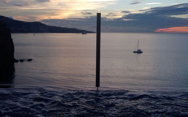 Laqua by the Sea